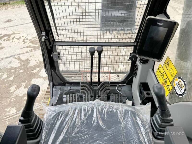 JCB 215LC