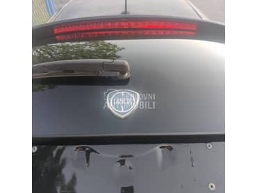 Stop svetlo za Lancia Delta od 2008. do 2014. god.