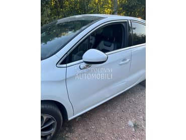 leva prednja vrata za Citroen DS4 od 2010. do 2015. god.