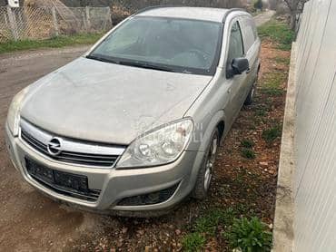 leva prednja vrata za Opel Astra H od 2004. do 2012. god.