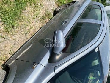 desna prednja vrata za Opel Astra H od 2004. do 2012. god.