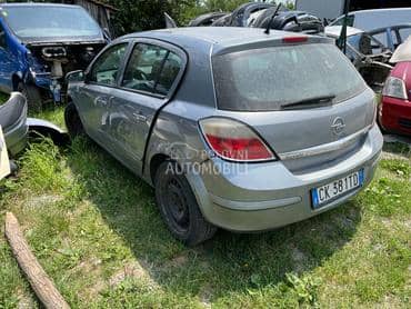 zadnji branik za Opel Astra H od 2004. do 2012. god.