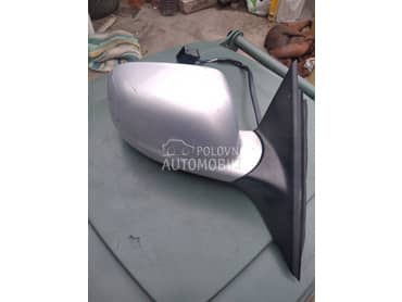 Desni retrovizor za Volkswagen Passat B5 od 1999. do 2005. god.