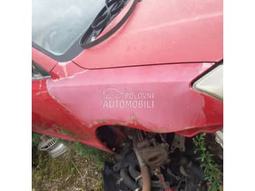 Toyota Avensis -  kompletan auto u delovima