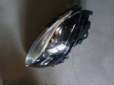 Desni xenon far za Renault Scenic