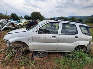 leva vrata za Subaru Justy