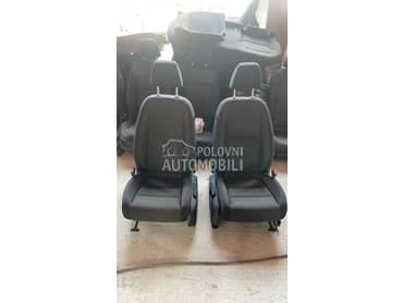 Prednja sedista za Volkswagen Golf 6 od 2009. do 2012. god.