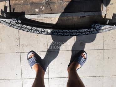 sina branika za Peugeot 206