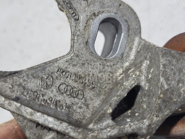 NOSAC MOTORA za Audi A4