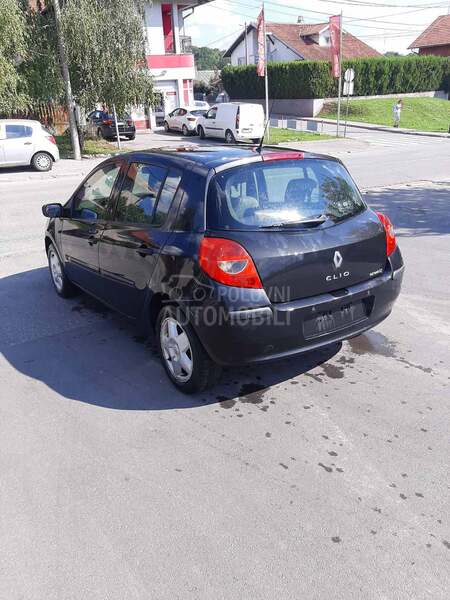 Renault Clio 1.5DCI 2009. god. -  kompletan auto u delovima
