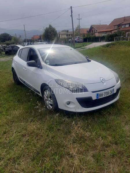 Renault Megane 1.5dci 2012. god. -  kompletan auto u delovima