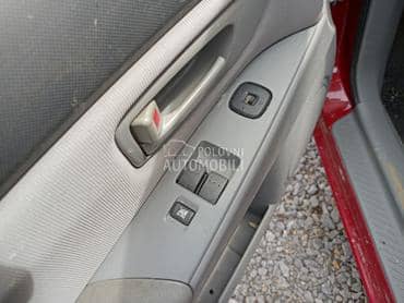 Prekidači podizača prozora za Mazda 3 od 2003. do 2008. god.