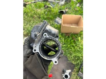 Klapna gasa 2.5 tdi i 3.0tdi za Volkswagen Touareg od 2004. do 2009. god.