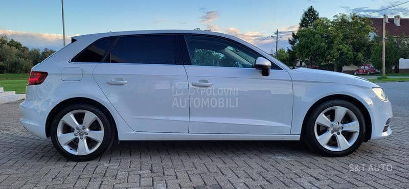 Audi A3 1.6TDI N.A.V/LED/XEN