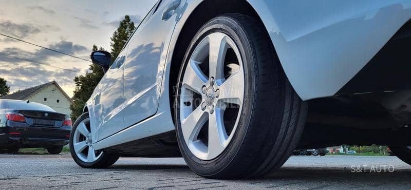 Audi A3 1.6TDI N.A.V/LED/XEN