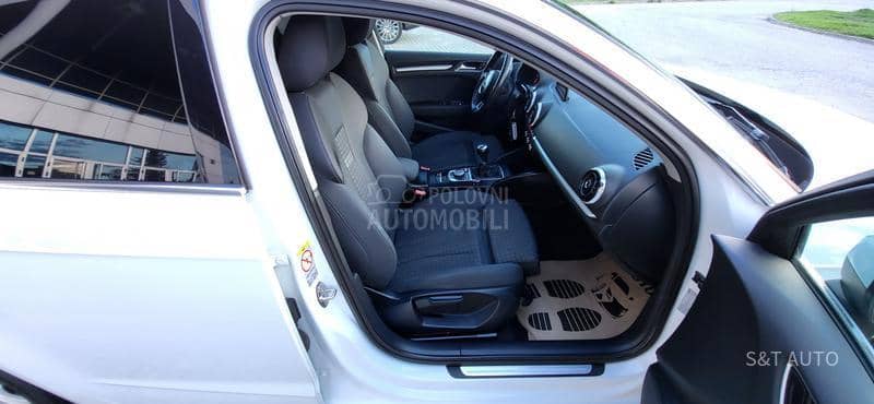 Audi A3 1.6TDI N.A.V/LED/XEN