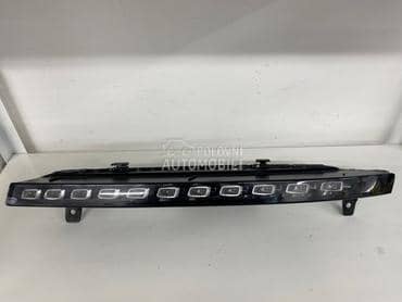 Dnevno svetlo i migavac LED za Audi Q7 od 2006. do 2015. god.