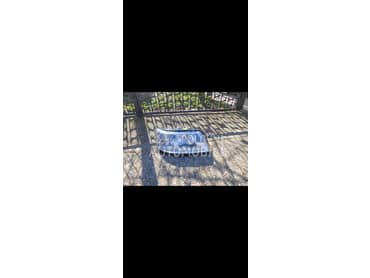 Desni far vw transporter