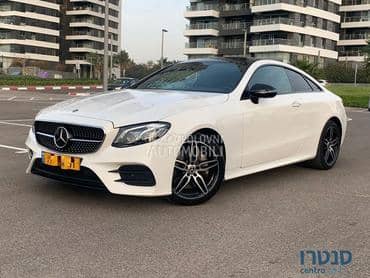 Mercedes Benz E Klasa -  kompletan auto u delovima