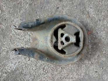 Nosač menjača za Mazda 3 od 2003. do 2009. god.