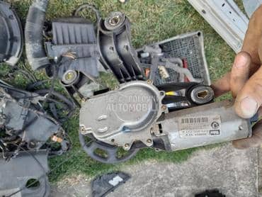 Motor brisača zadnji za Škoda Fabia od 2000. do 2007. god.