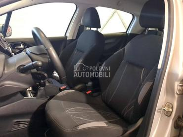 Enterijer Sedište za Peugeot 208 od 2012. do 2020. god.