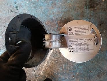 Poklopac rezervoara za Seat Ibiza od 2002. do 2008. god.