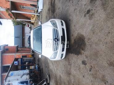 prednji branik maska za Mercedes Benz C Klasa od 2007. do 2014. god.