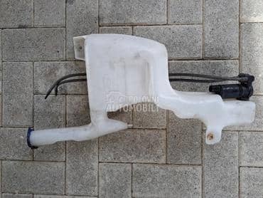 Posuda vode za pranje stakla za Ford Fiesta od 2009. do 2015. god.