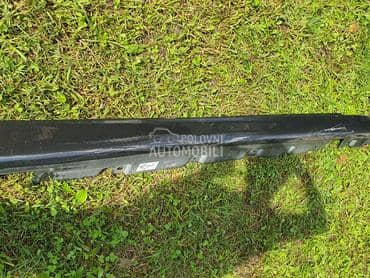 prag sajtna f10 leva desna za BMW 518, 520, 523 ...