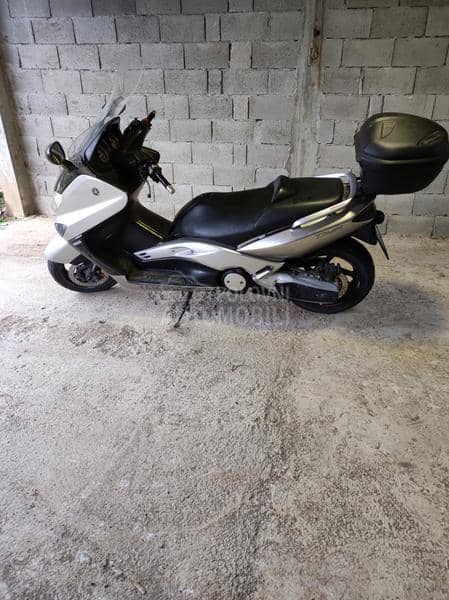 Yamaha tmax