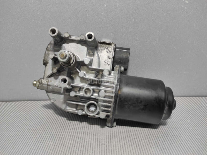 MOTORIC PREDNJEG BRISACA