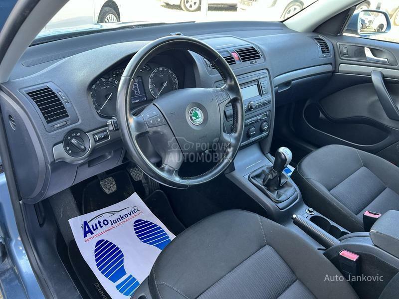 Škoda Octavia 1.9  TDI  4 X 4   CH