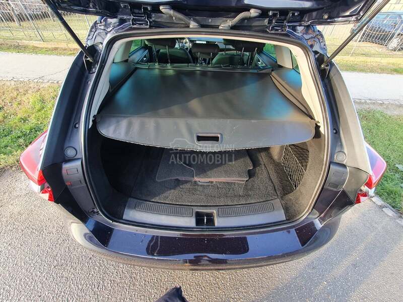 Opel Insignia 1.6 D SW