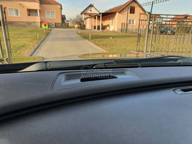 Opel Insignia 1.6 D SW