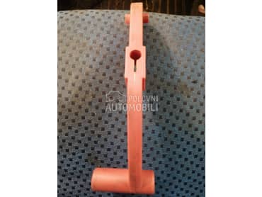 rucica haube za Lancia Ypsilon od 2000. do 2003. god.