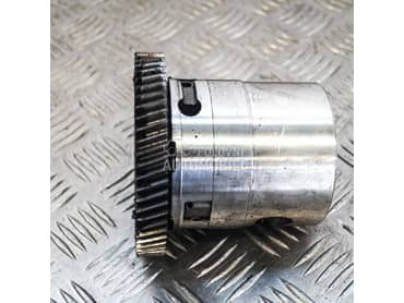 Uljna pumpa za Mercedes Benz A 140, A 150, A 160 ... od 2012. do 2020. god.