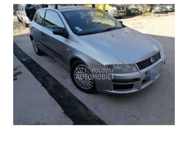 Fiat Stilo -  kompletan auto u delovima
