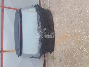 Gepek vrata za Volkswagen Polo od 2008. do 2016. god.