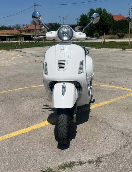 Piaggio vespa GTS super 300