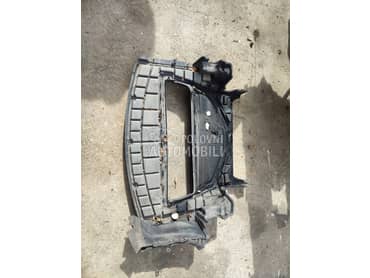 sus plek za BMW 320 od 2002. do 2005. god.