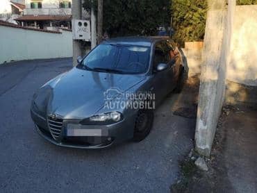 Alfa Romeo 147 -  kompletan auto u delovima