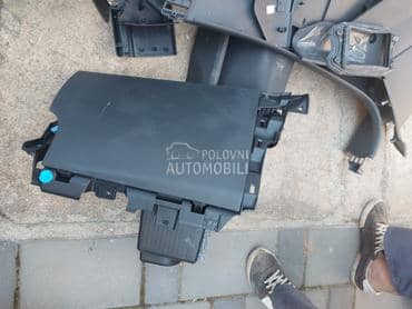 Kaseta fioka englez za Peugeot 508