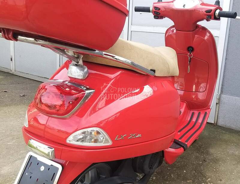 Piaggio Vespa Lx 125