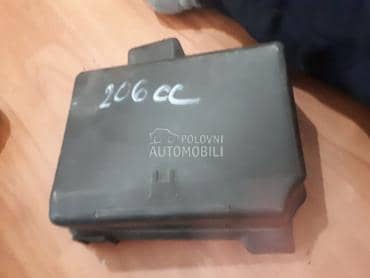 Poklopac osiguračke kutije za Peugeot 206