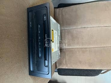 Cd changer 8T1 za Audi A4, A5, Q5