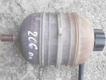 Boca posuda za vodu za Peugeot 206