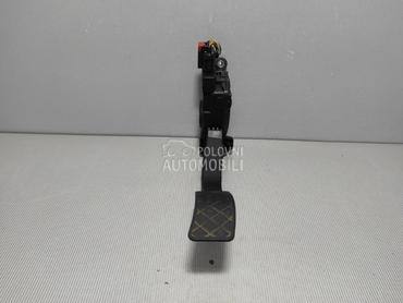 PAPUCICA GASA za Audi A4