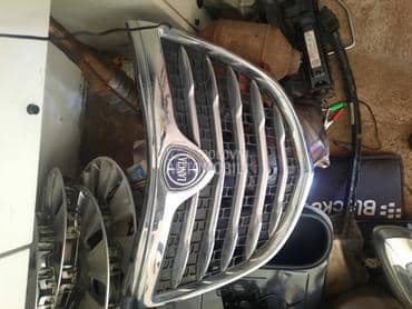 prednja maska za Lancia Ypsilon od 2012. do 2018. god.