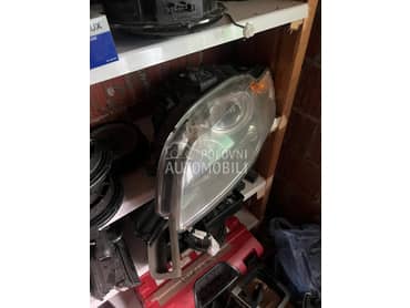 Far desni Ksenon za Audi A4 od 2005. do 2007. god.